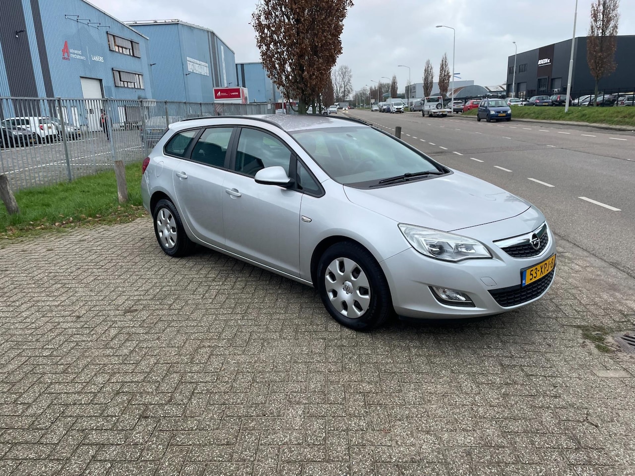 Opel Astra Sports Tourer - 1.4 Turbo Edition Navigatie !!! - AutoWereld.nl