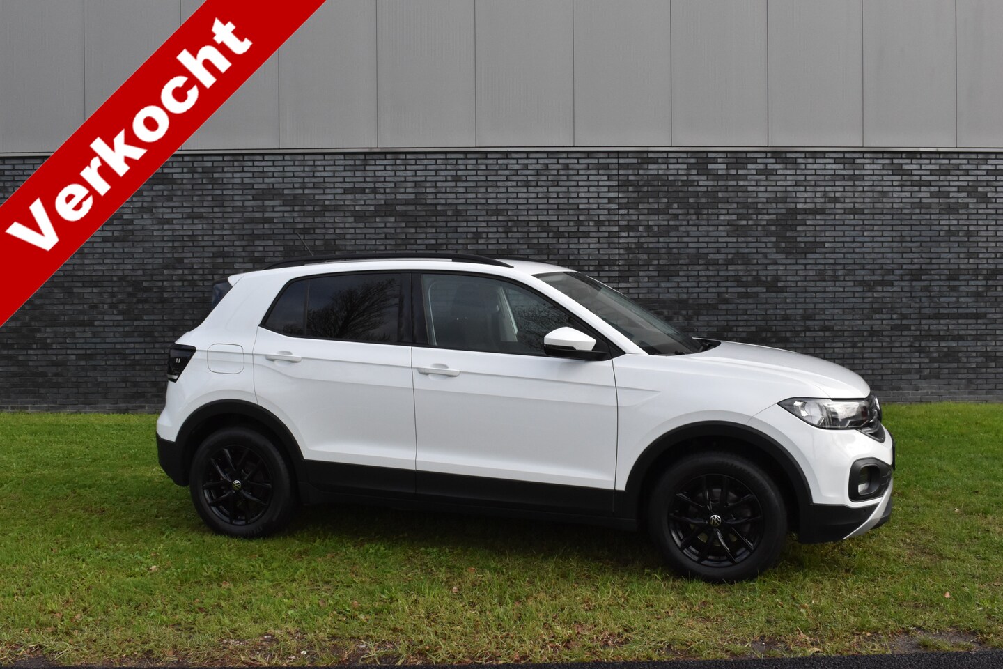 Volkswagen T-Cross - 1.0 TSI Life Automaat Keyless/apple carplay/Stoelverwarming rijklaarprijs - AutoWereld.nl