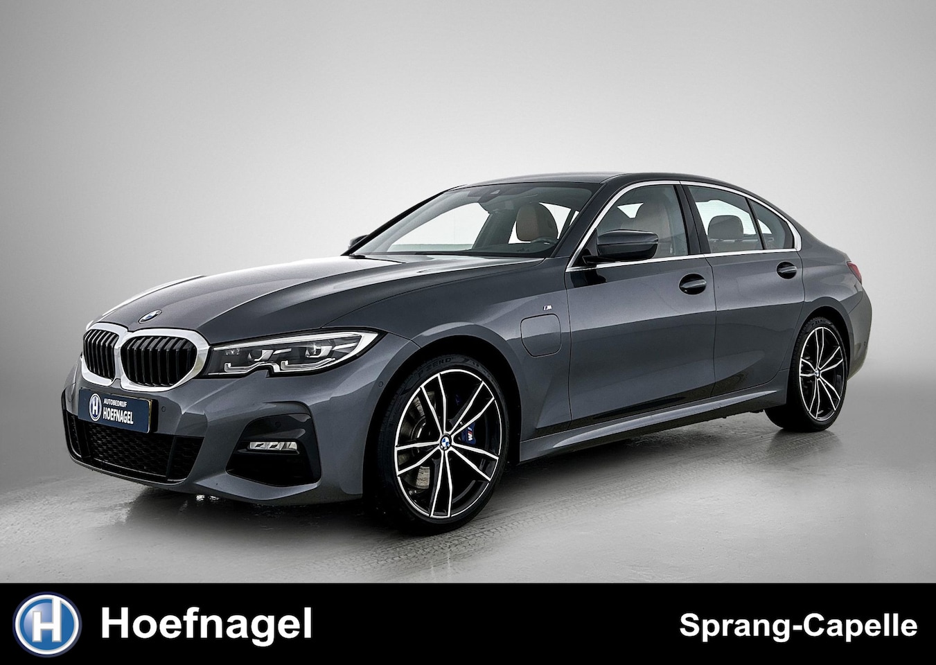 BMW 3-serie - 330e High Executive M Sport | Cruise Control | CarPlay | Stoelverwarming | - AutoWereld.nl