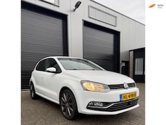 Volkswagen Polo - 1.2 TSI First Edition ALARM| CRUISE| PDC| STOELVERVWARMING |CLIMA|SCHERM|FRONT ASSIST