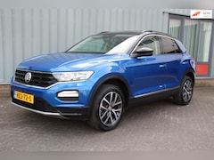 Volkswagen T-Roc - 1.5 TSI Sport. Automaat /Panoramadak / Acc / Lane / Carplay