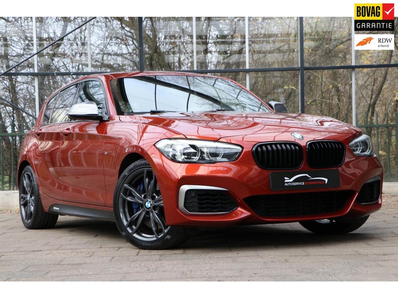 BMW 1-serie - M140i xDrive High Executive / Leder / LED / Rijkaarprijs! / 12mnd Bovag garantie! - AutoWereld.nl