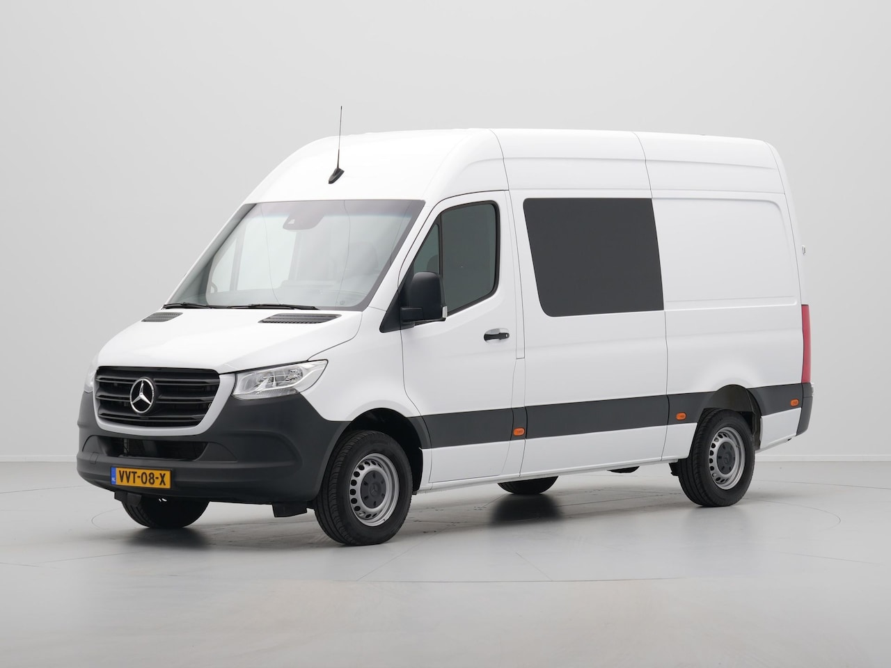 Mercedes-Benz Sprinter - Dubbele Cabine 319 2.0 CDI 140kW 190PK L3H3 AUT Navigatie Trekhaak Camera Stoelverwarming - AutoWereld.nl