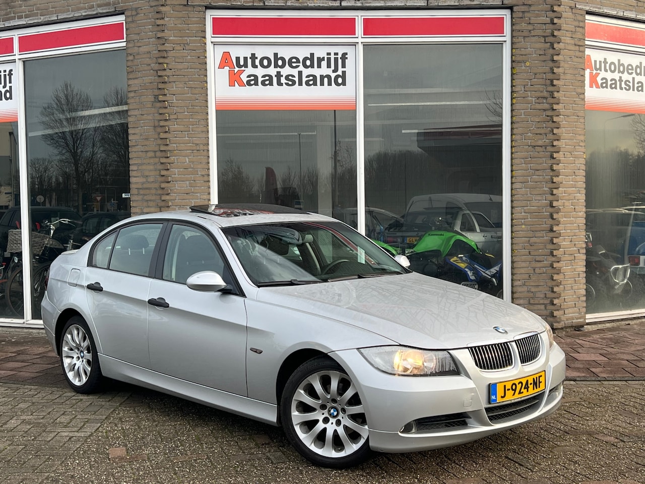 BMW 3-serie - 318i - Open Dak - Clima - Cruise - Nieuwe APK - AutoWereld.nl
