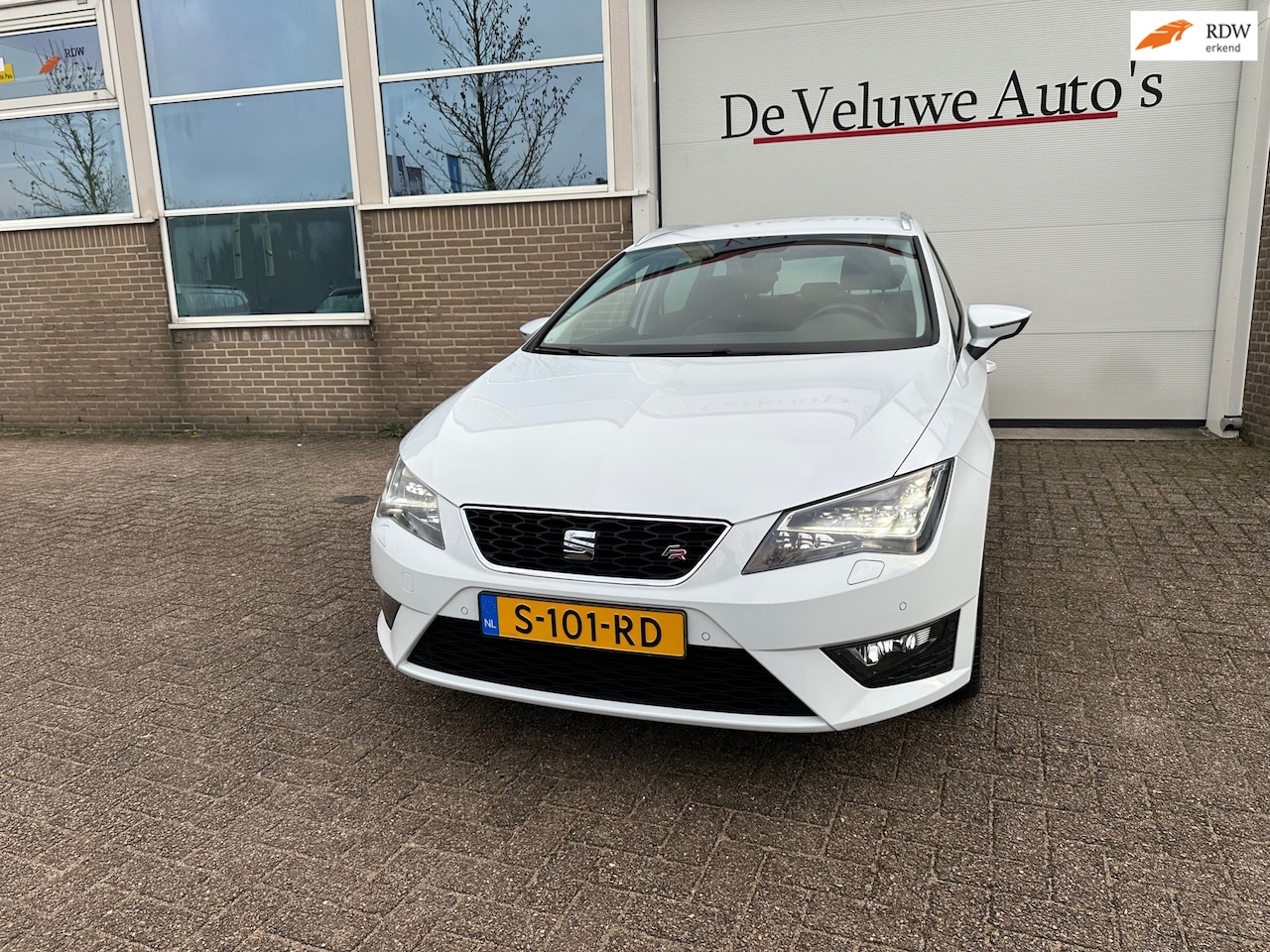 SEAT Leon ST - 1.4 EcoTSI FR Connect | Navi | Apple | Android| - AutoWereld.nl