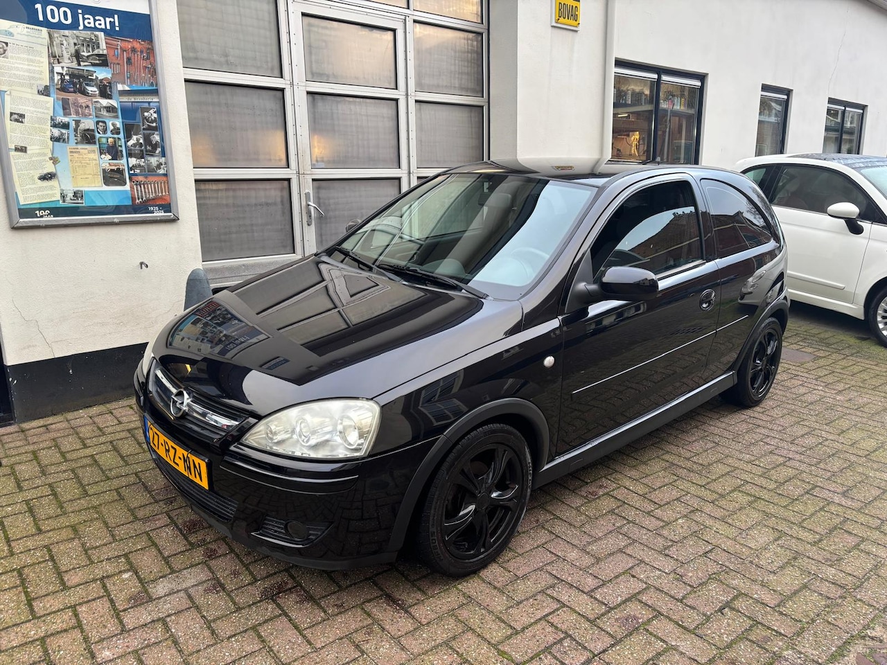 Opel Corsa - 1.2 16V 3D Nieuwe APK - AutoWereld.nl