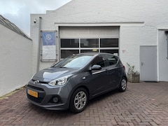 Hyundai i10 - 1.0i i-Motion Airco/Mistlampen/2e Eigenaar