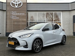 Toyota Yaris - 1.5 HYBRID GR SPORT PREMIUM PACK HEAD-UP PANO-DAK BLIND-SPOT PARK-SENSOREN STOEL/STUURVERW
