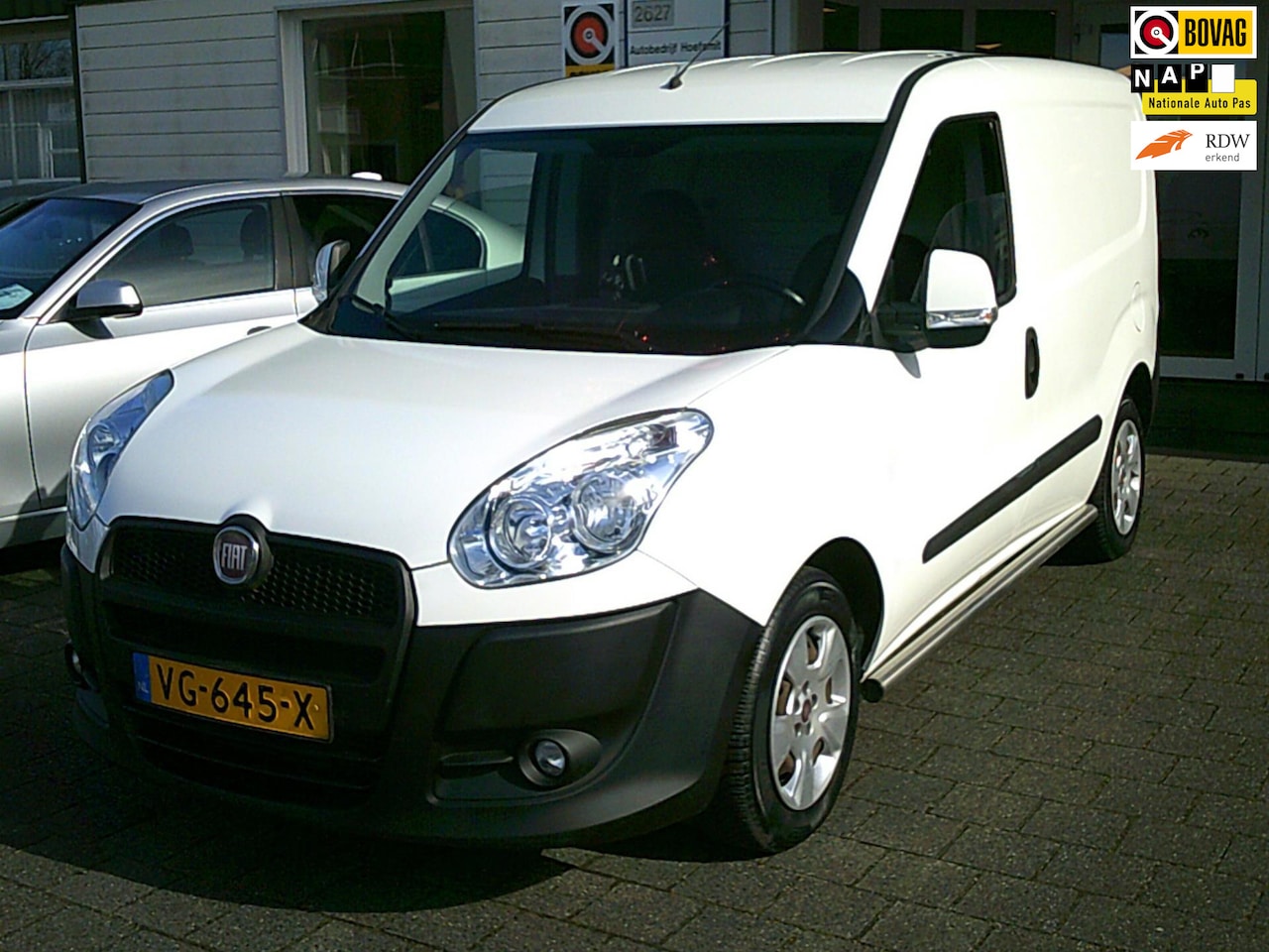 Fiat Doblò Cargo - 1.6 MultiJet SX Blue&Me (1e eig.) - AutoWereld.nl
