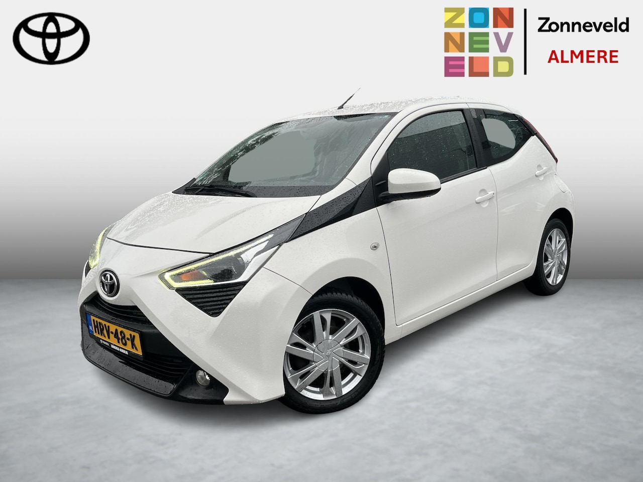 Toyota Aygo - 1.0 VVT-i x-play Apple Carplay Android - AutoWereld.nl