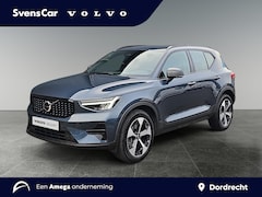 Volvo XC40 - 2.0 B4 Plus Dark | Trekhaak | Verwarmbare voorruit | Stoelverwarming | Adaptive Cruise Con