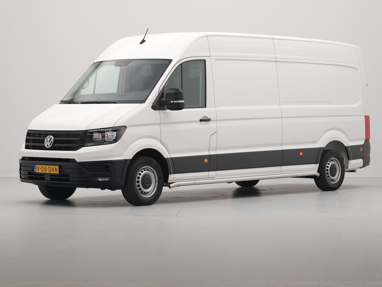 Volkswagen Crafter - 35 2.0 TDI 103kW 140PK L4H3 Comfortline EURO VI AUT Navigatie Pdc Cruise Carplay - AutoWereld.nl
