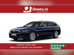 BMW 5-serie Touring - 530e xDrive Trekhaak - Panoramadak - Head up - Massage stoelen - zonneschermen achterporti