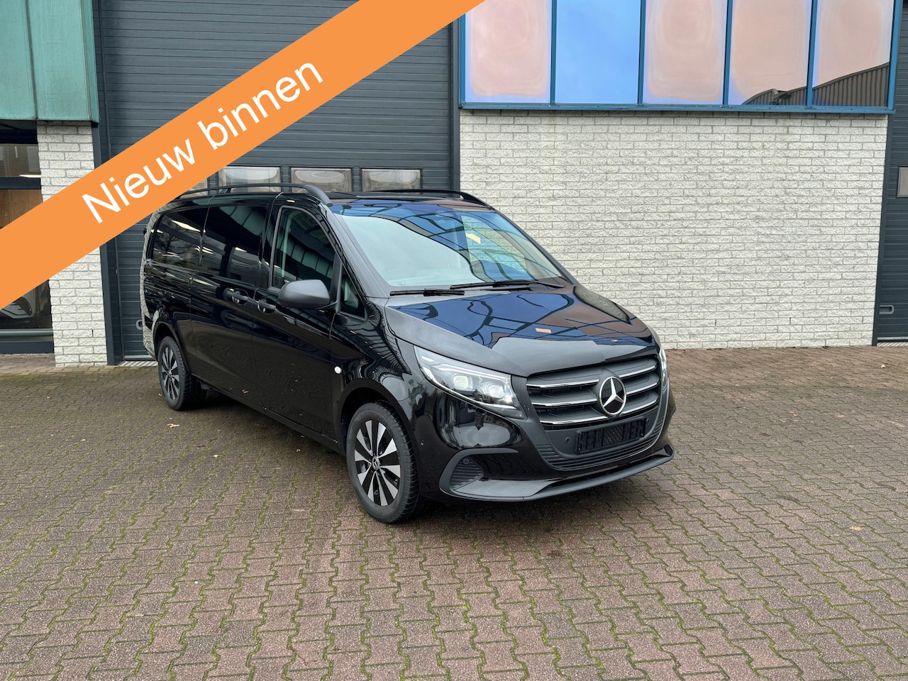 Mercedes-Benz Vito - 119 L3 Select 2x Schuifdeur BPM vrij Multibeam Trekhaak 2.5T Stoel Stoel Deuren Leder 9G-T - AutoWereld.nl