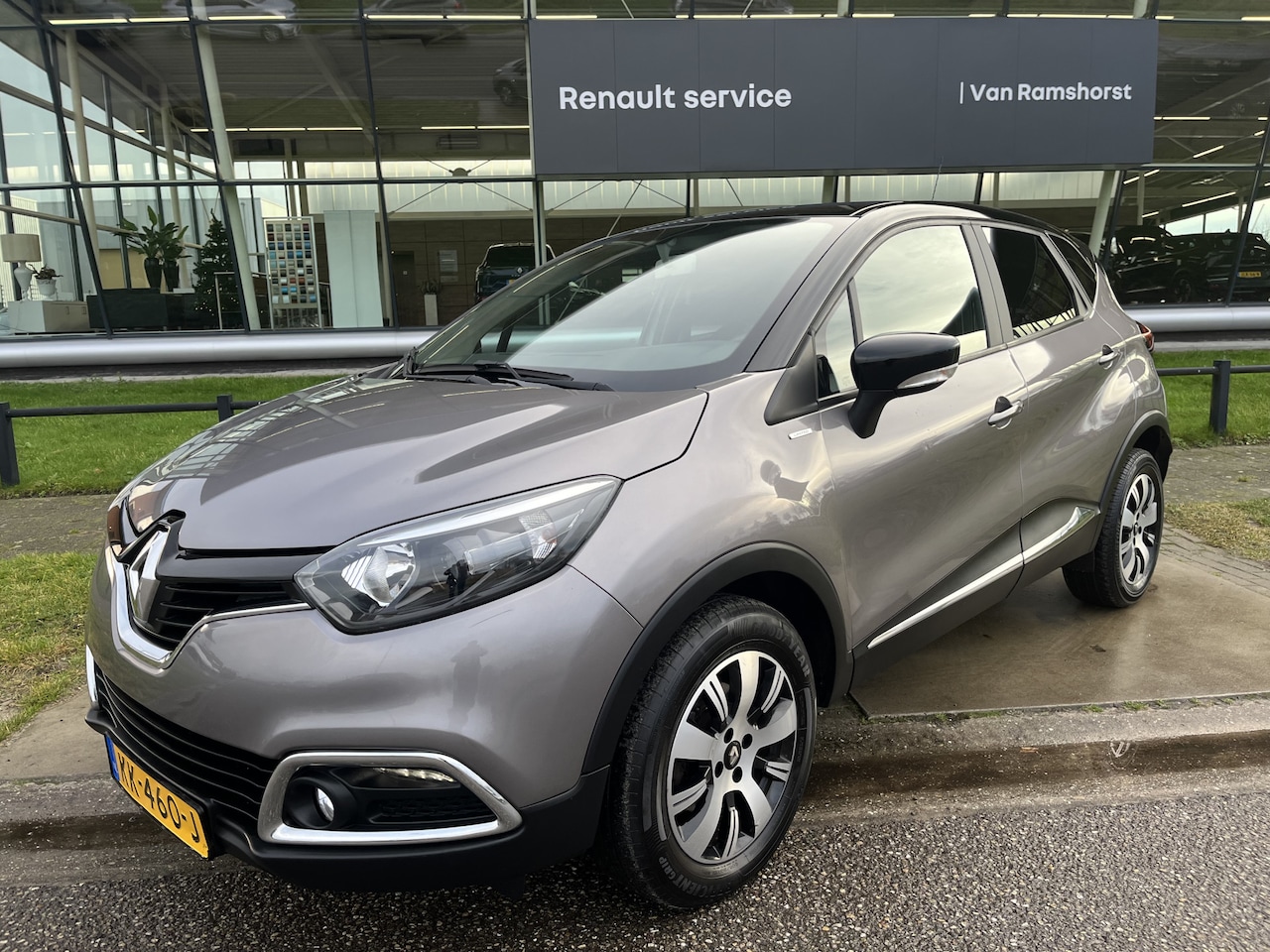 Renault Captur - 1.2 TCe 120PK Limited / Automaat / Trekhaak / Airco / Parkeersensoren.Achter / Navi / - AutoWereld.nl