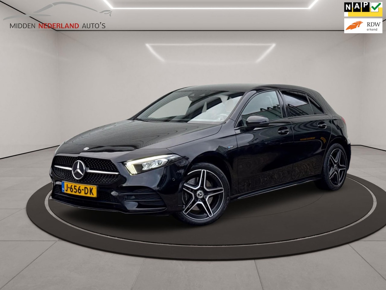 Mercedes-Benz A-klasse - 250 e * AMG PAKKET * Limited * BTW AUTO * NL AUTO * WIDESCREEN * - AutoWereld.nl
