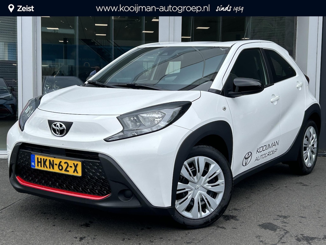 Toyota Aygo X - 1.0 VVT-i MT Play | DEMO | direct leverbaar | Adaptive Cruise Control | Apple Carplay/Andr - AutoWereld.nl