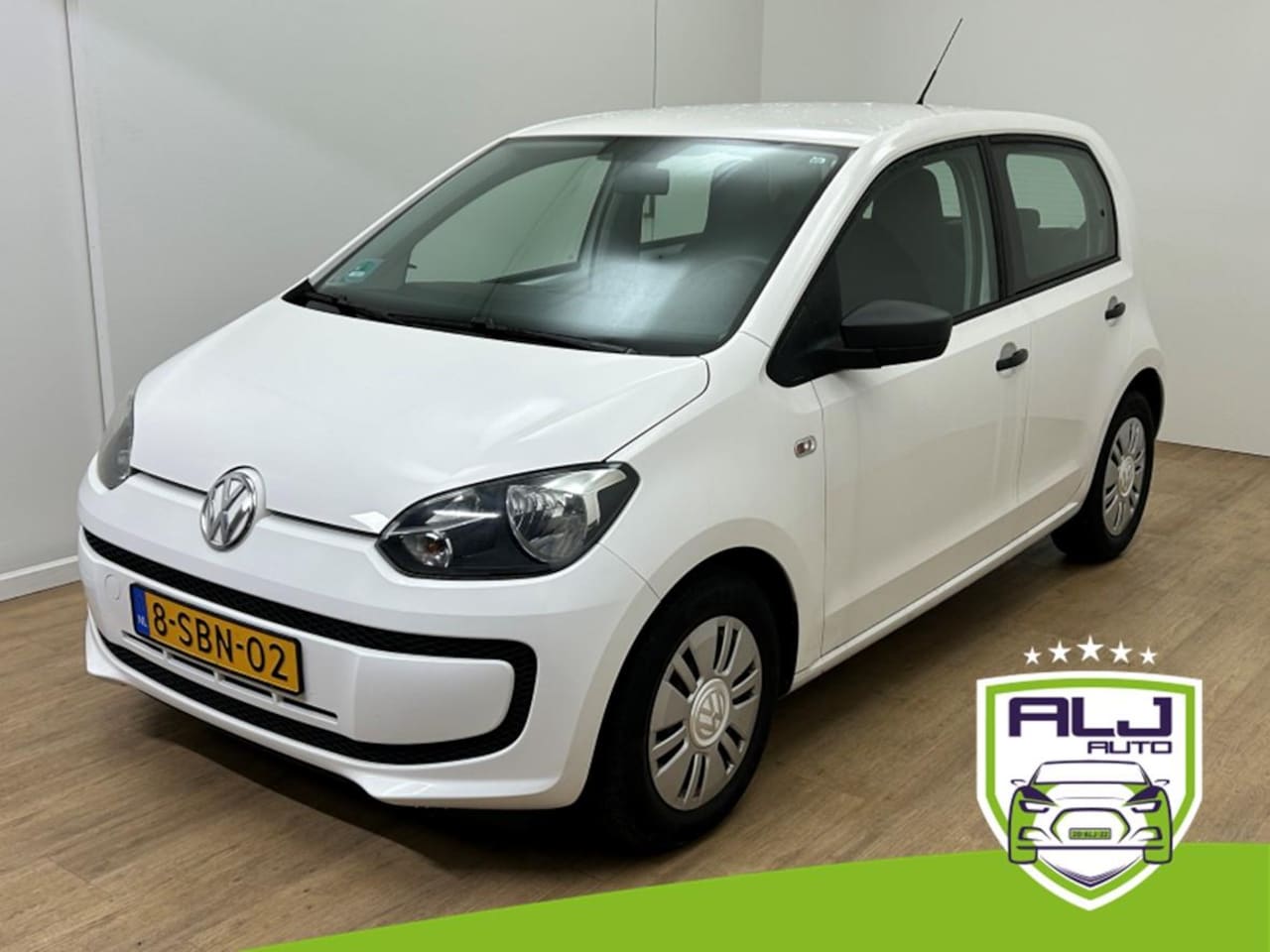 Volkswagen Up! - Occasion 1.0 take up! BlueMotion | Wit | Tweedehands Volkswagen Up | Airco | Bluetooth aud - AutoWereld.nl
