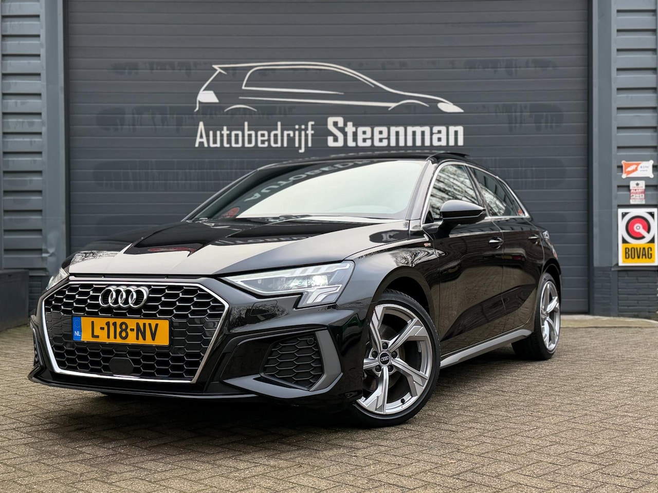 Audi A3 Sportback - 35 TFSI S Edition | Pano | B&O | Camera - AutoWereld.nl