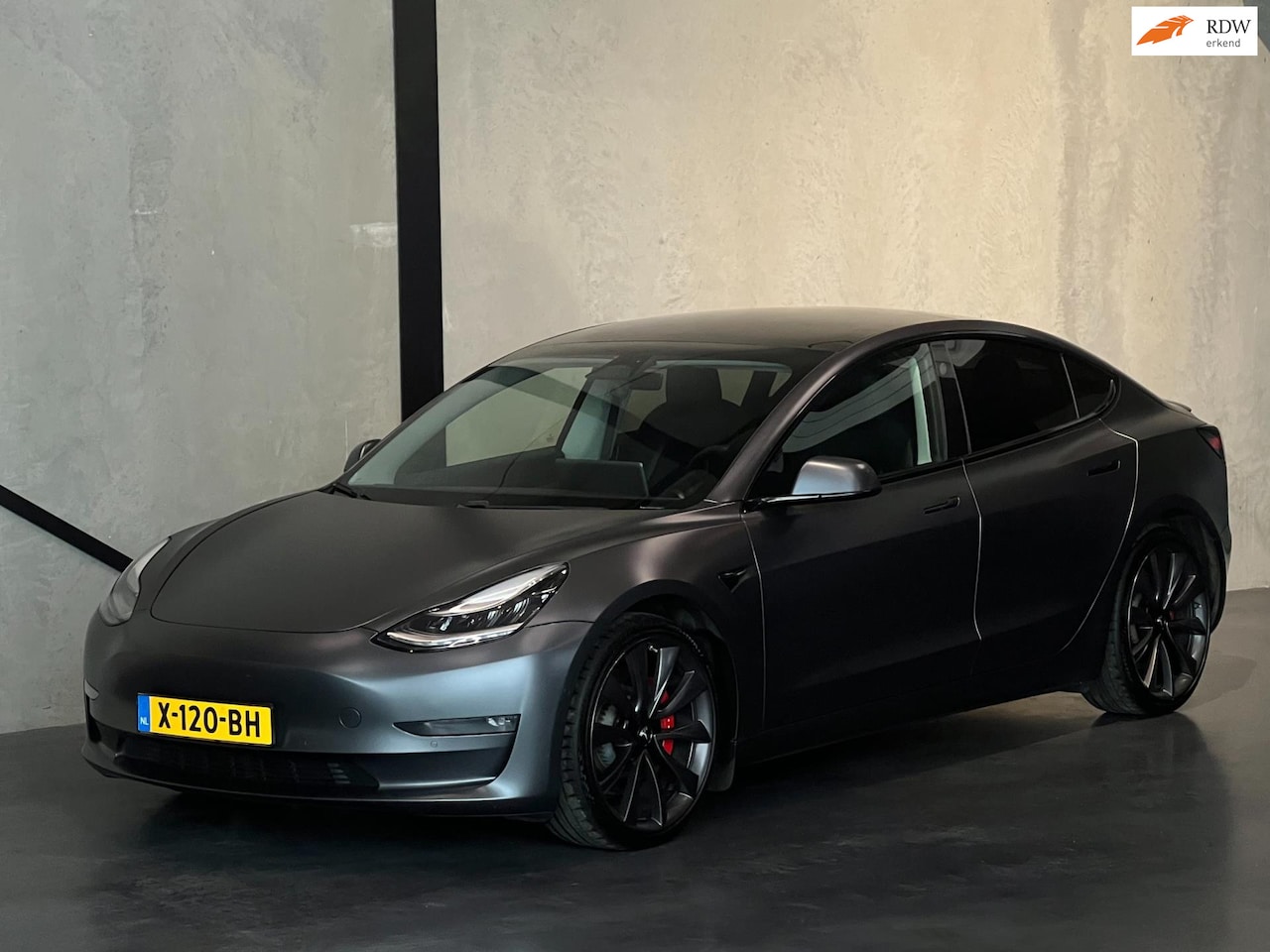 Tesla Model 3 - Performance AWD 75 kWh, Premium audio, Carbon , 20" Performance wielen, Autopilot, enz.. - AutoWereld.nl