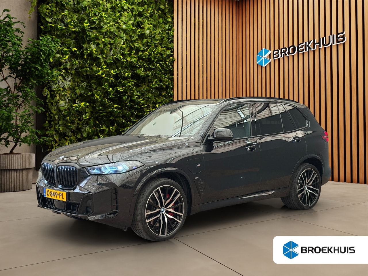 BMW X5 - xDrive50e Launch Edition | BTW-auto | NL-auto | Trekhaak | Laser-LED | Soft-close | Head-u - AutoWereld.nl