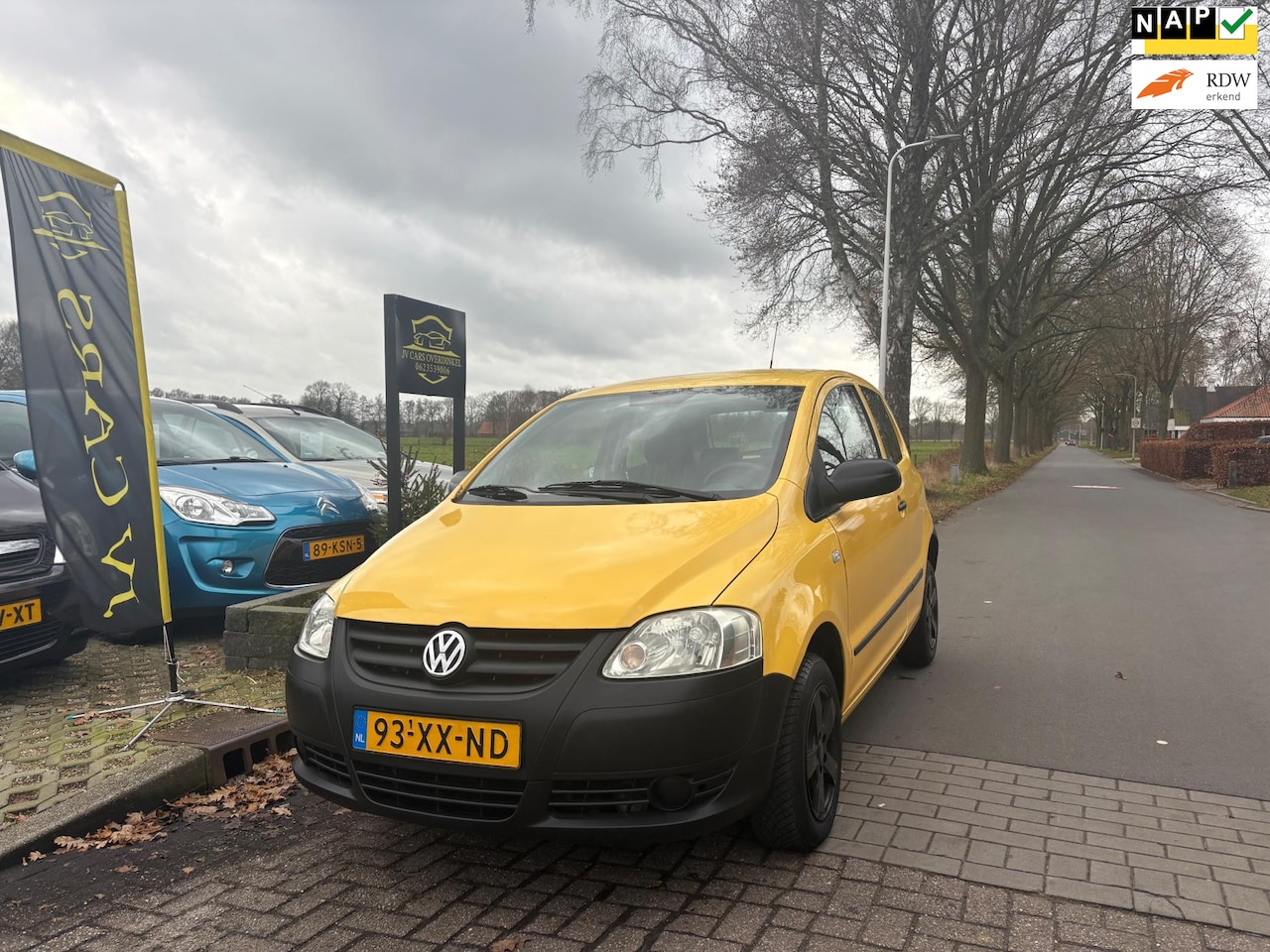 Volkswagen Fox - 1.4 Trendline AIRCO,ELEKR PAKKET,WEINIG KM/NAP,RADIO/CD,MET APK - AutoWereld.nl