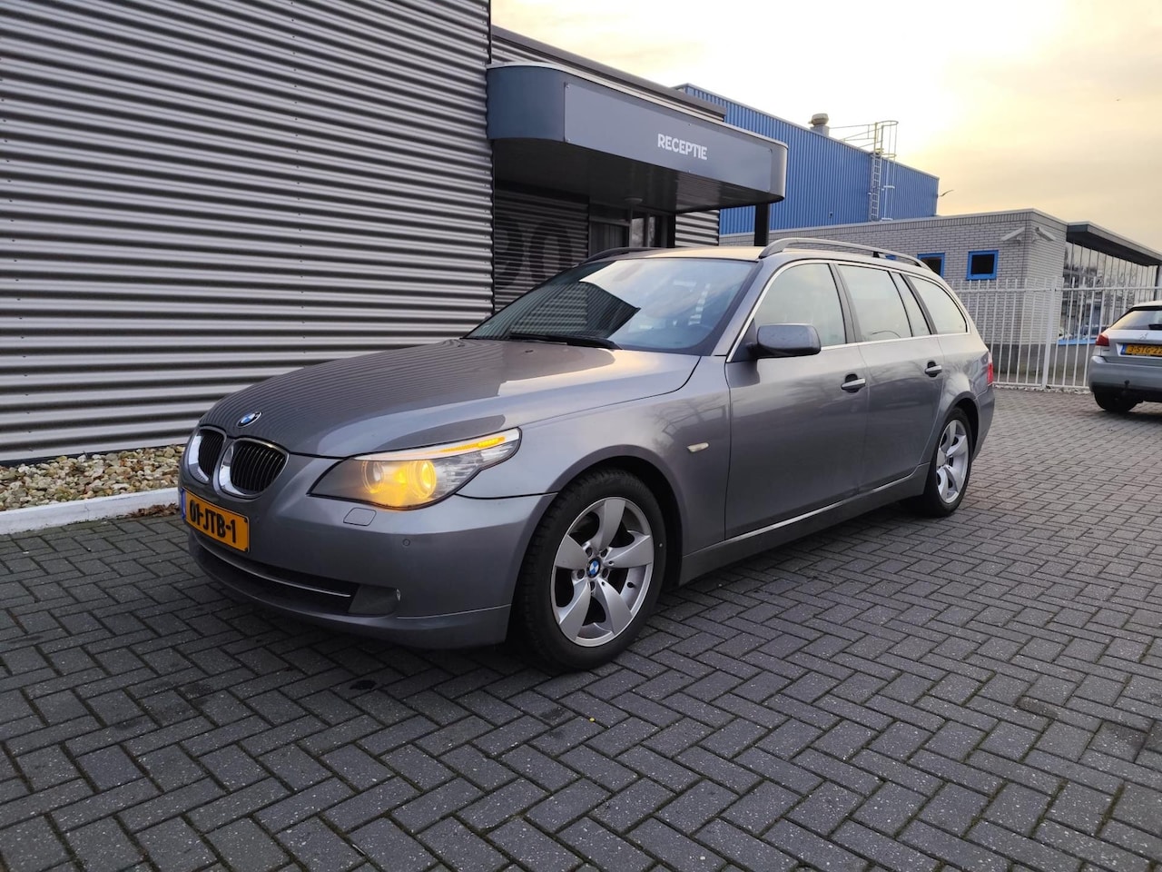 BMW 5-serie Touring - 520i Corporate Lease Business Line Edition I - AutoWereld.nl