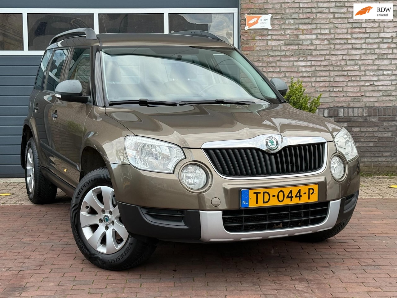 Skoda Yeti - 1.2 TSI Ambition Automaat|Climate - AutoWereld.nl