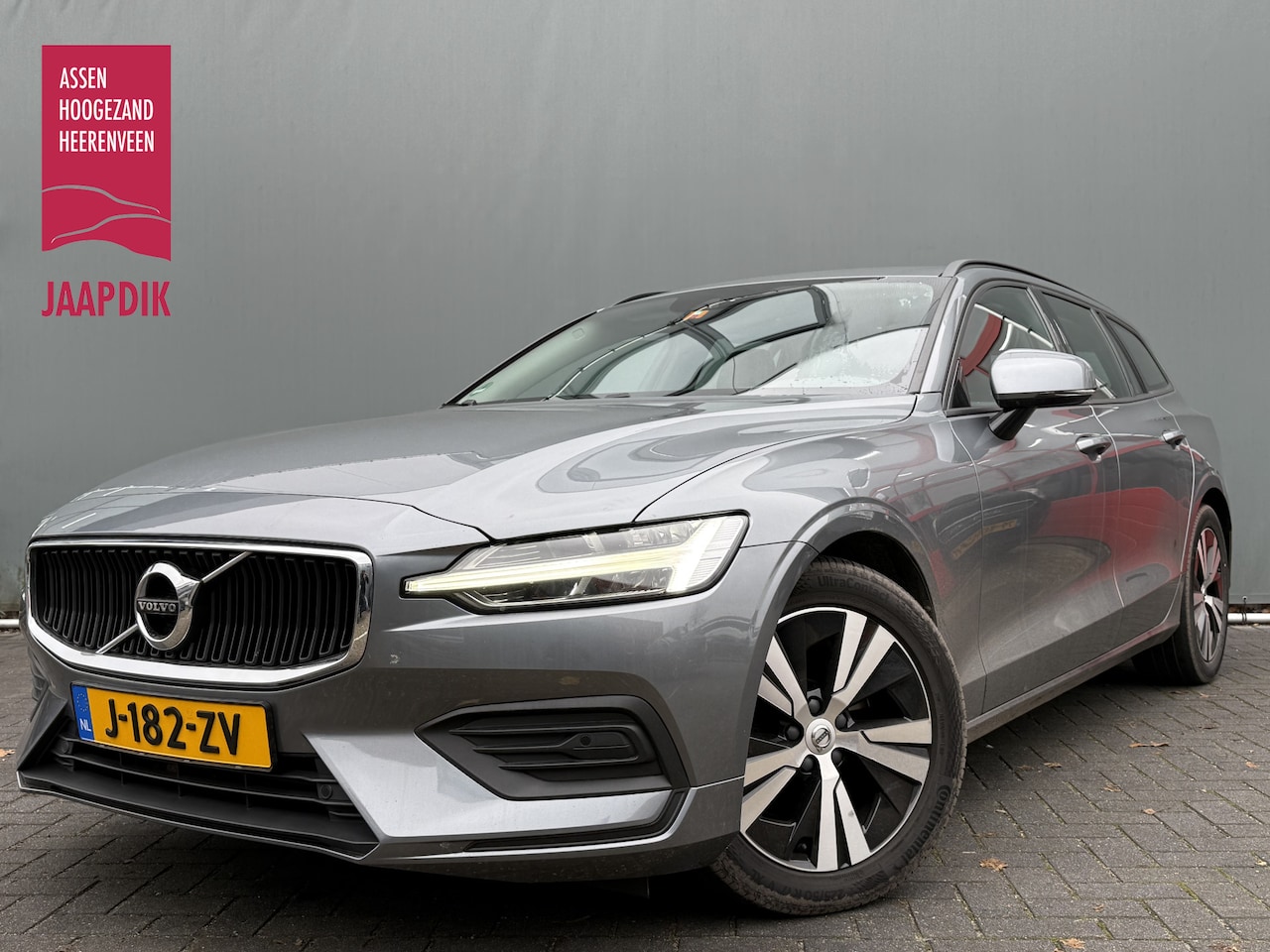Volvo V60 - BWJ 2020 2.0 B4 200 PK Momentum Advantage AUTOMAAT | FULL LED | ADAPTIVE CRUISE | LEER | S - AutoWereld.nl