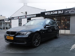 BMW 3-serie Touring - 325i Executive / Navi /AUTOMAAT / CruiseControl / Parkeersensoren
