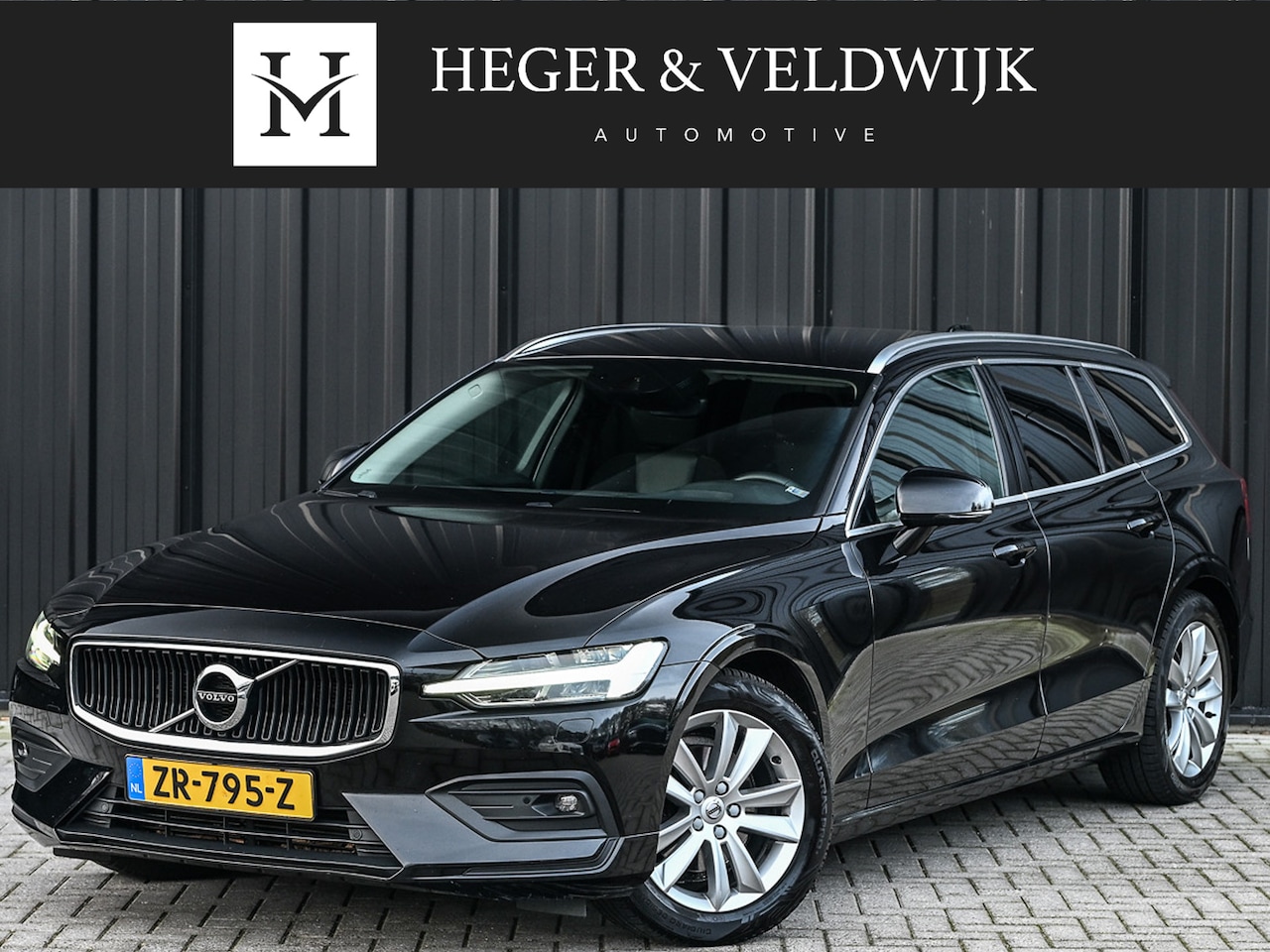 Volvo V60 - 2.0 D4 Momentum · Camera · Blis · Adaptive Cruise · Virtual Cockpit · Lane Assist · Apple - AutoWereld.nl