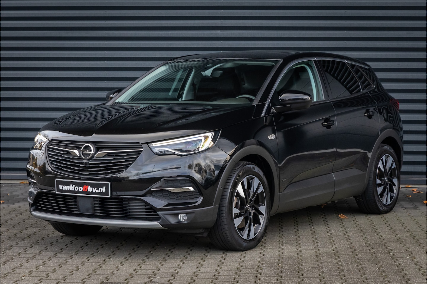 Opel Grandland X - 1.6 Turbo Hybrid Business Elegance 1.6 Turbo Hybrid Business Elegance - AutoWereld.nl