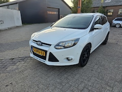 Ford Focus Wagon - 1.0 EcoB. Edit. Plus, Apk, Nap, Airco, Trekhaak, Navi