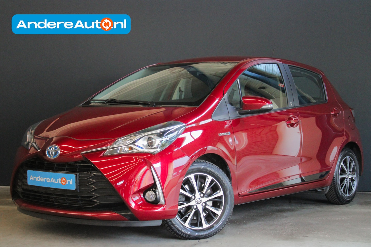 Toyota Yaris - 1.5 Hybrid Design |nieuwe banden|stoelverwarming|dealer onderhouden| - AutoWereld.nl