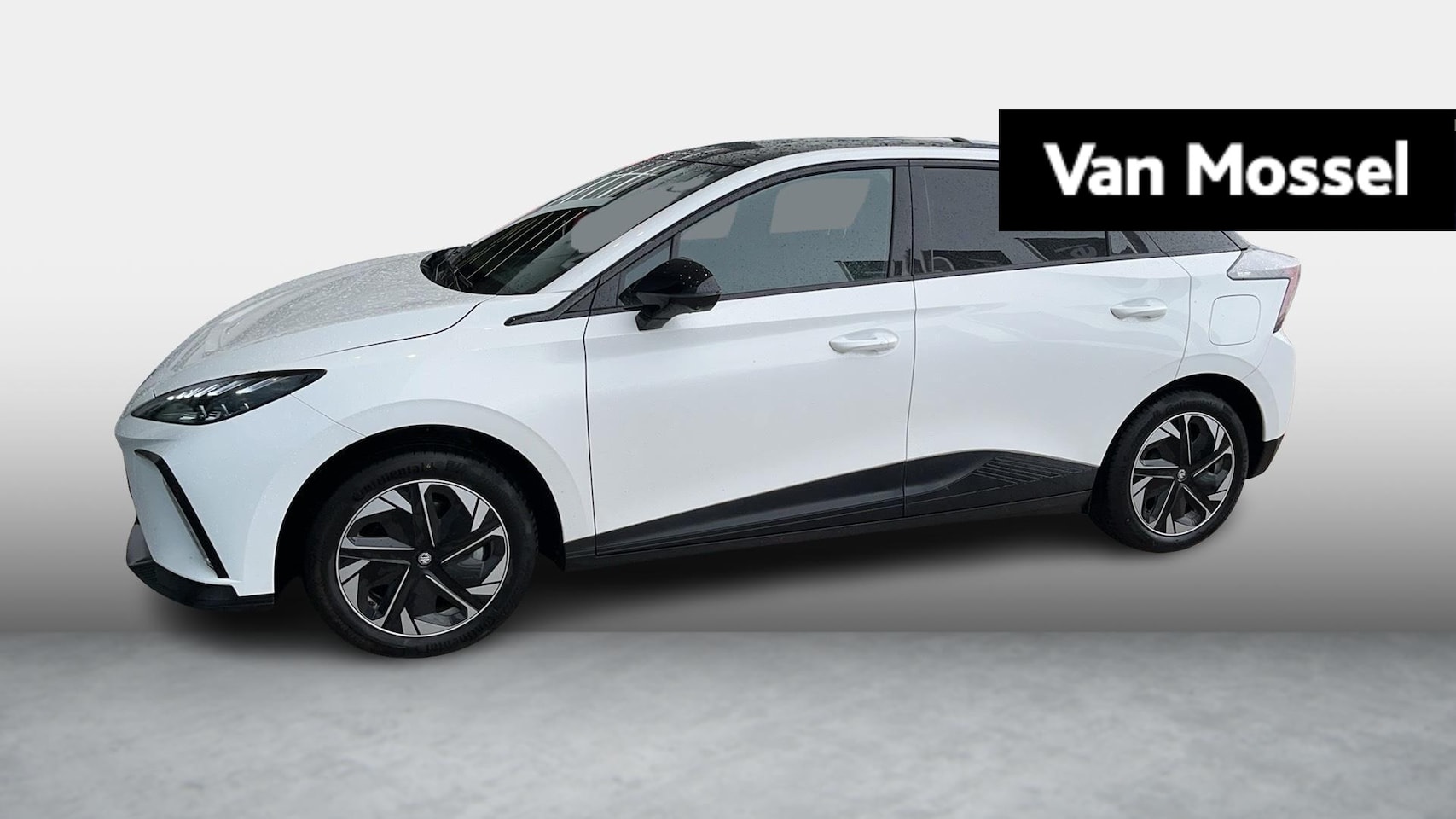 MG MG4 - Long Range Luxury 64 kWh | WLTP 435 KM | Navigatie | Stoel + Stuur Verwarming | ACC | ECC - AutoWereld.nl