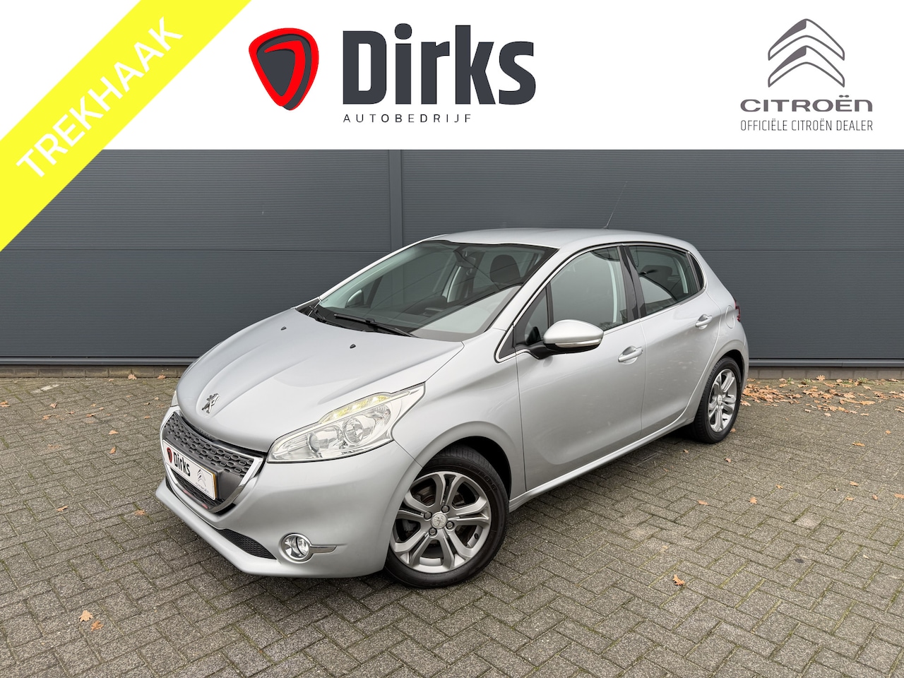 Peugeot 208 - 82pk Style (Trekhaak - Automatische Airco - Navigatie - Lichtmetalen velgen - Cruise Contr - AutoWereld.nl