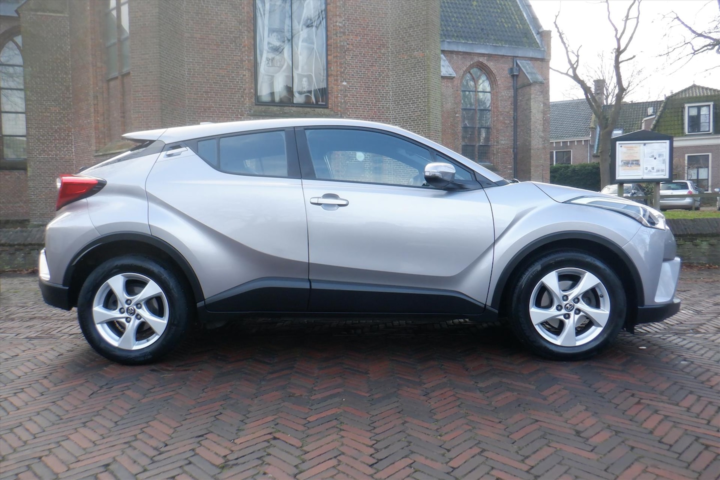 Toyota C-HR - 1.2 Turbo 116pk CVT Dynamic - AutoWereld.nl