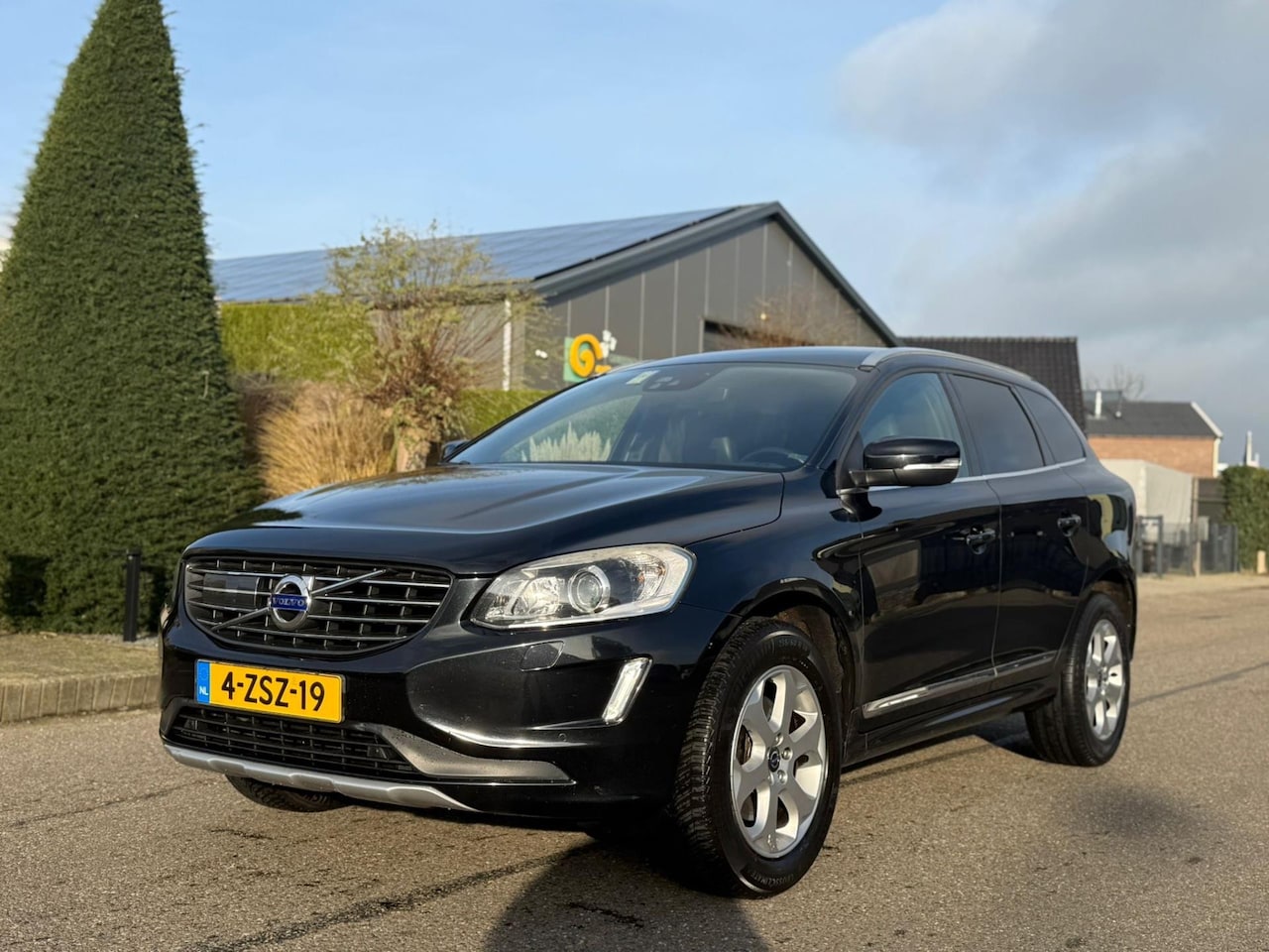 Volvo XC60 - 2.0 D4 FWD Ocean Race AUT 2014 Navi/Clima/Lmv - AutoWereld.nl