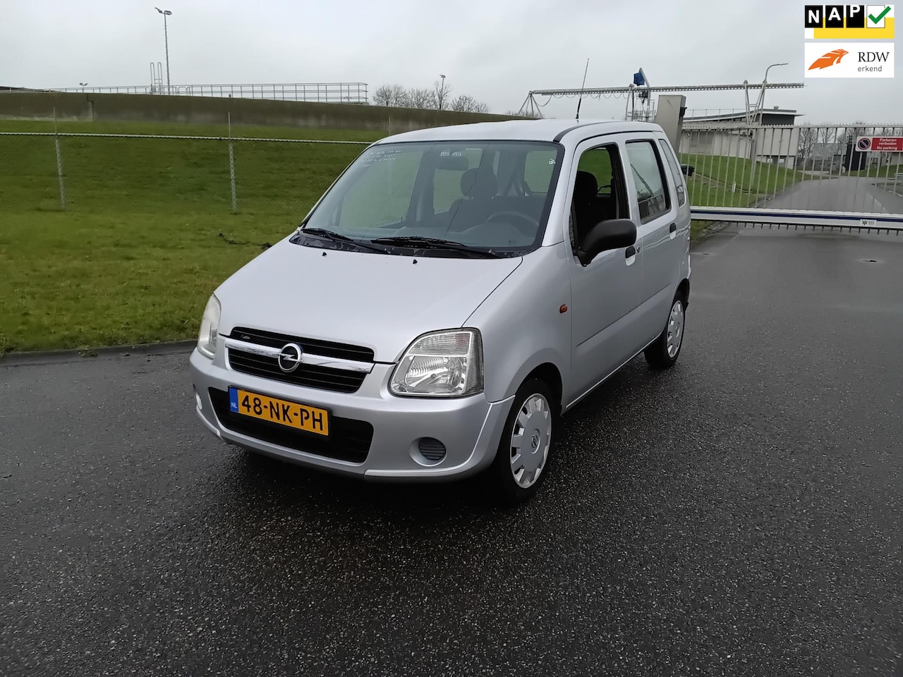 Opel Agila - 1.0-12V Essentia 137000km NAP!