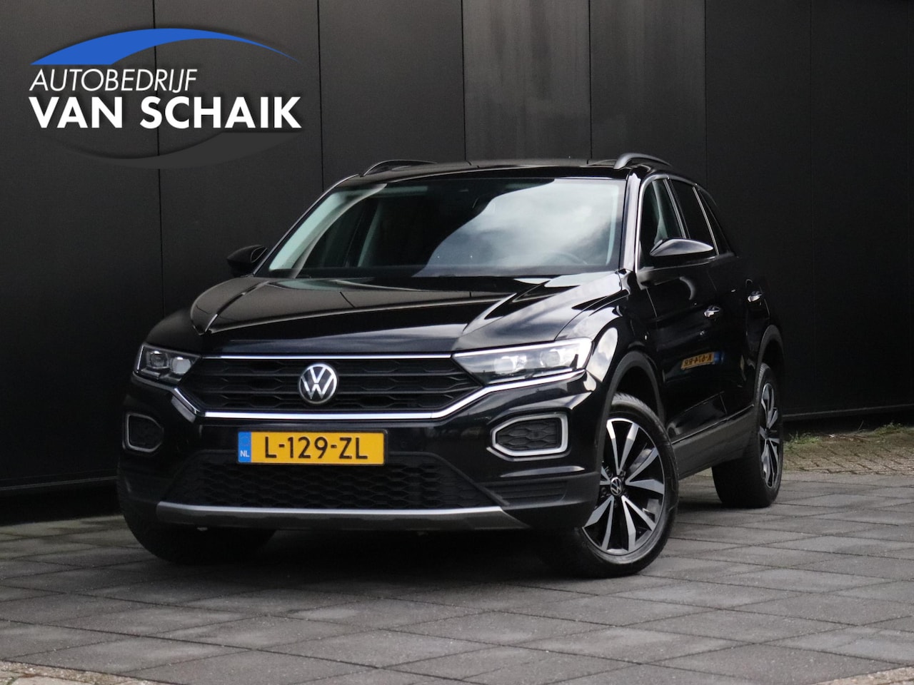 Volkswagen T-Roc - 1.5 TSI Sport Business R | DSG | PANO-DAK | CAMERA | CRUISE | VIRTUAL COCKPIT | STOELVERW. - AutoWereld.nl