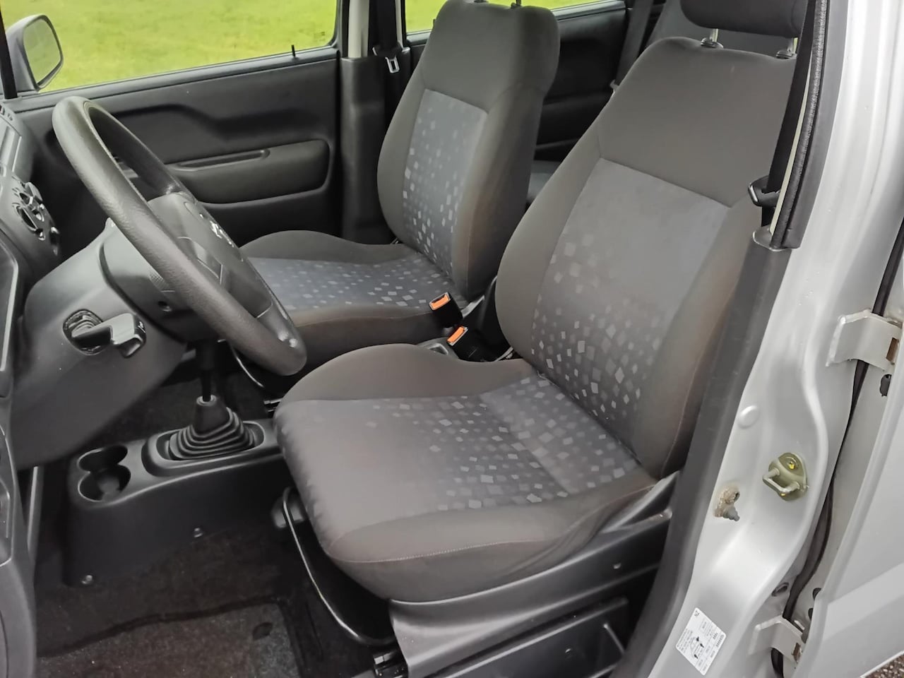 Opel Agila - 1.0-12V Essentia 137000km NAP!