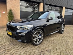 BMW X5 - XDrive45e High Executive M-Sport Laser Sky lounge H&K Trekhaak Carplay