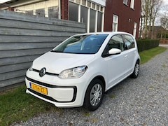 Volkswagen Up! - 1.0 zeer nette VW Up! van BJ 2021 / nieuwe APK / Airco / Up