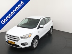 Ford Kuga - 1.5 EcoBoost 120 pk Trend Ultimate | Trekhaak | Navi | Clima | Cruise | PDC V+A