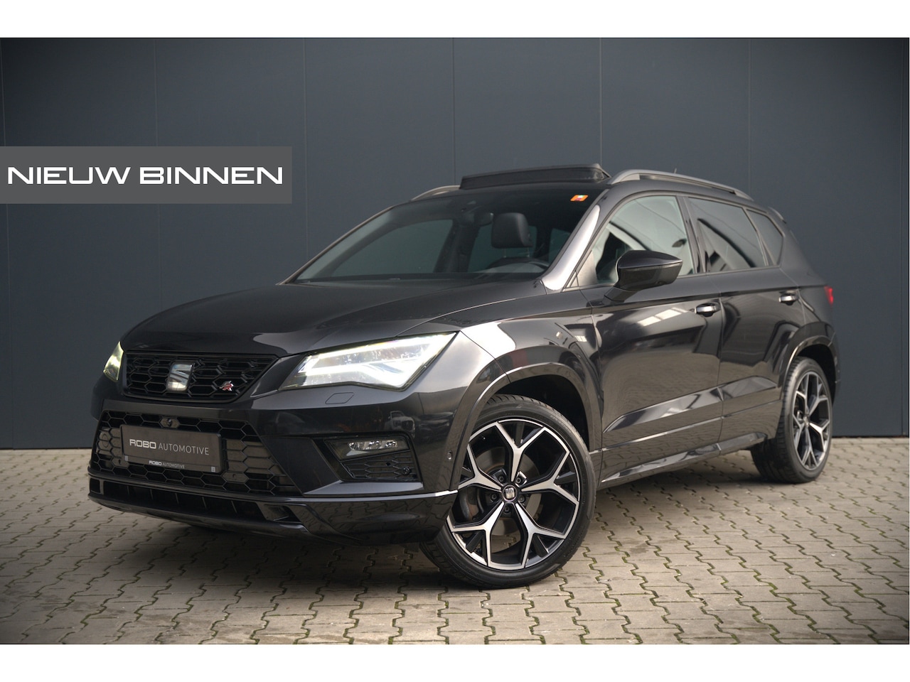 SEAT Ateca - 2.0 EcoTSI FR 4DRIVE | Panoramadak | Stoelverwarming | Keyless | 360 Camera | Standkachel - AutoWereld.nl