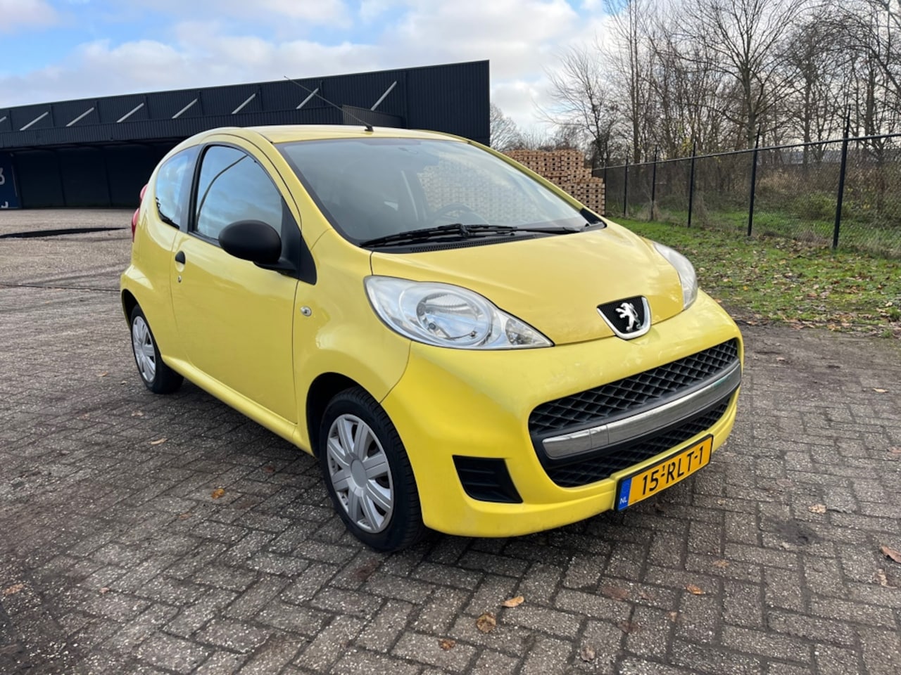 Peugeot 107 - 1.0-12V XR 1.0-12V XR - AutoWereld.nl