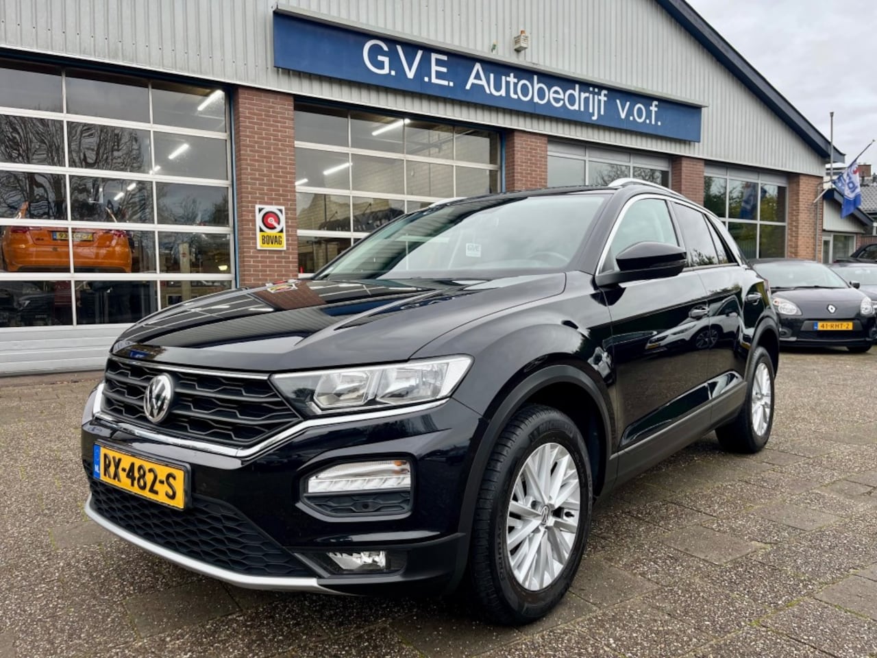 Volkswagen T-Roc - 1.5 TSI STYLE NL AUTO NAP LOGISCH 150PK - AutoWereld.nl