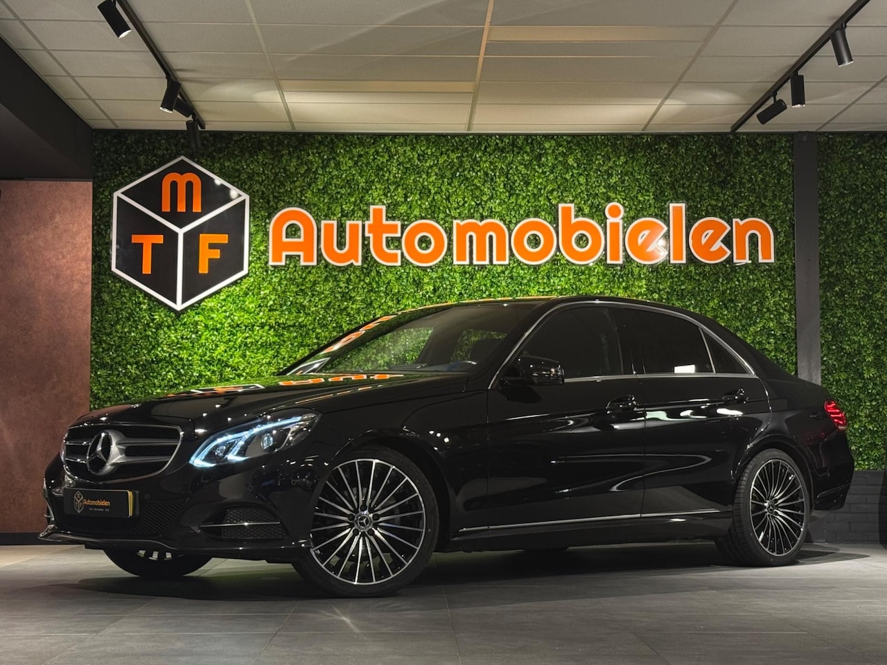Mercedes-Benz E-klasse - 200 Avantgarde |CAMERA|LED VERLICHTING|LEDER| - AutoWereld.nl