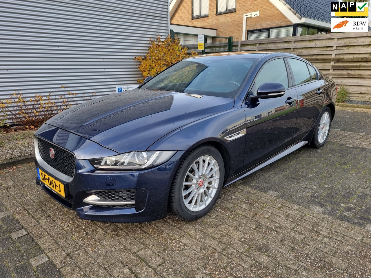 Jaguar XE - 2.0 D R-Sport automaat achteruitcamera! Xenon! - AutoWereld.nl