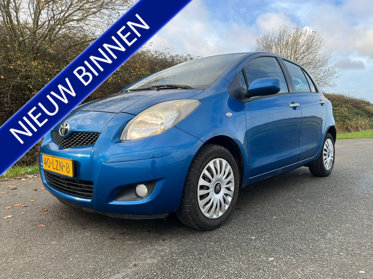 Toyota Yaris - 1.3 VVTi Aspiration 5 deurs AUTOMAAT 1e eigenaar 47dkm - AutoWereld.nl